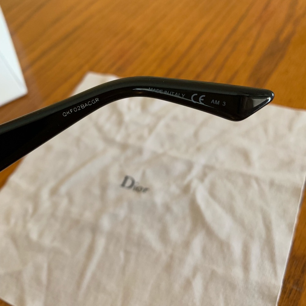 DIOR SUNGLASSES - Picture 7 of 8